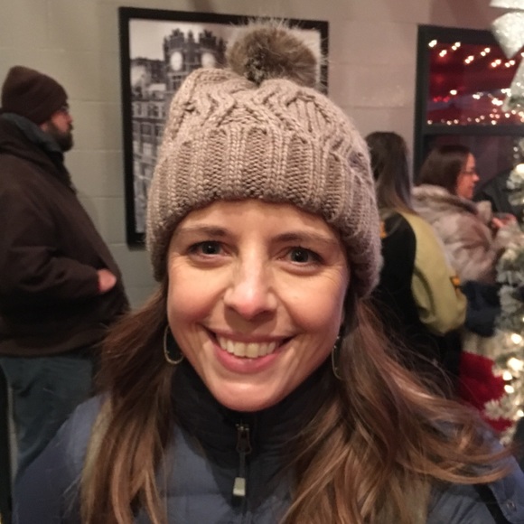 Meet your Posher, Shawna - Picture 1 of 1